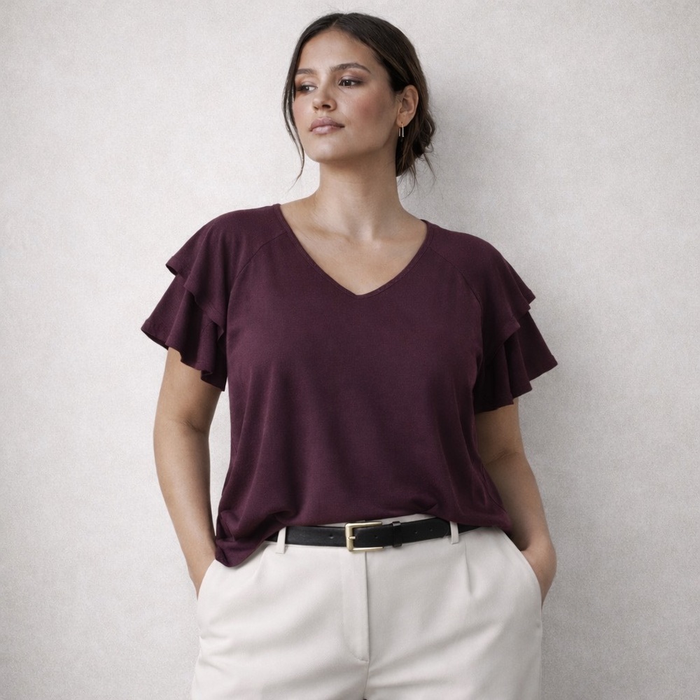 STEAL! Like New Eytino 4X Plum Top | Ruffle Trim | Vacation | Long Length